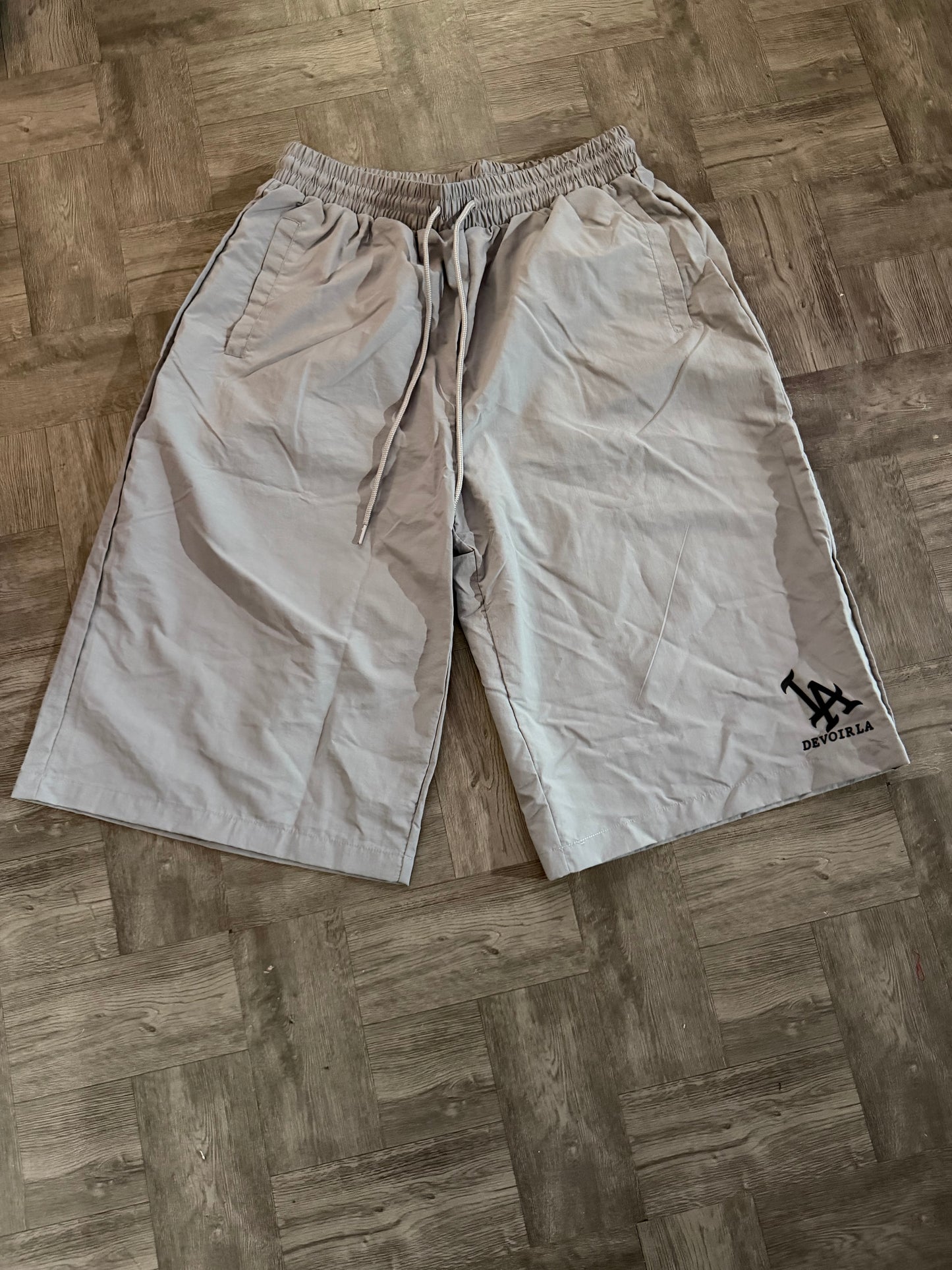 GREY BAGGY NYLON SHORTS